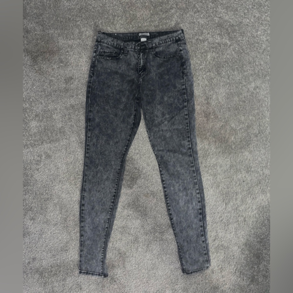 “Stone-Washed” Stretchy Jeans Size 11